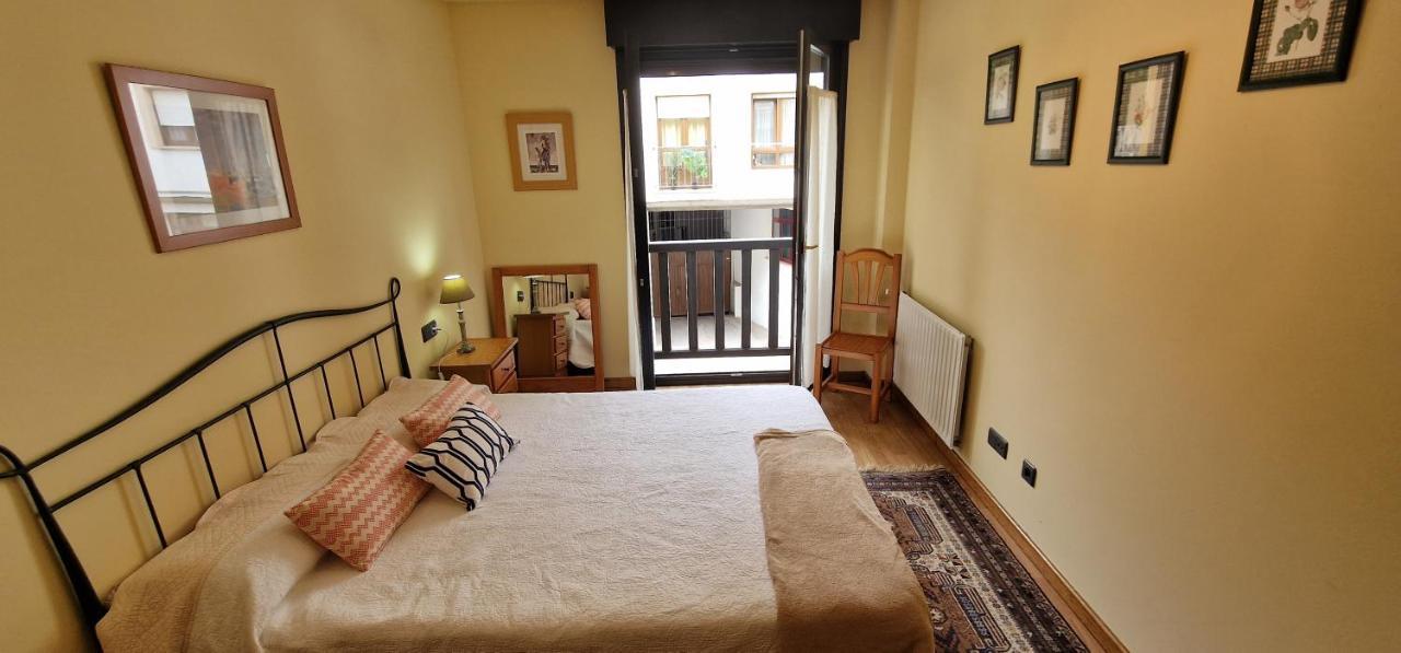 Raitan 2 - Apartamento Con Piscina Compartida Para 4 Pax - Vut-4301-As Colunga Eksteriør billede